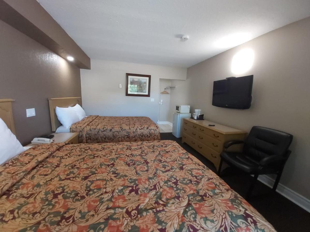 Arnprior Motor Inn Екстериор снимка