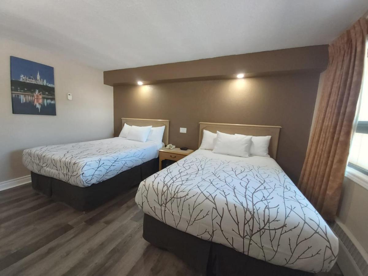 Arnprior Motor Inn Екстериор снимка