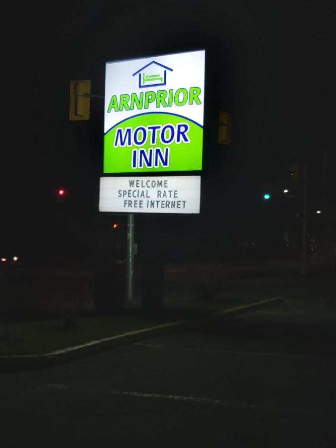 Arnprior Motor Inn Екстериор снимка