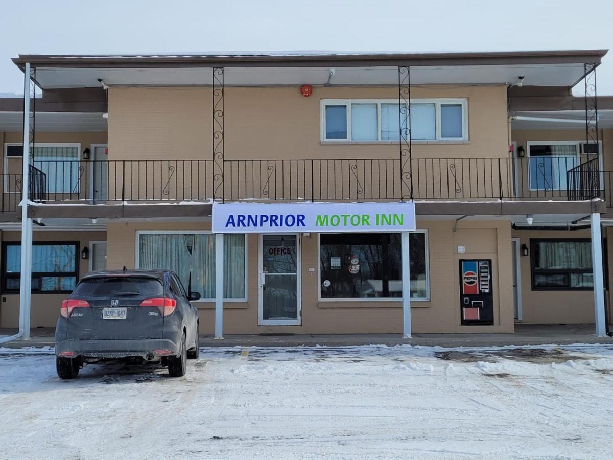Arnprior Motor Inn Екстериор снимка