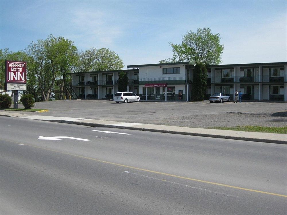 Arnprior Motor Inn Екстериор снимка