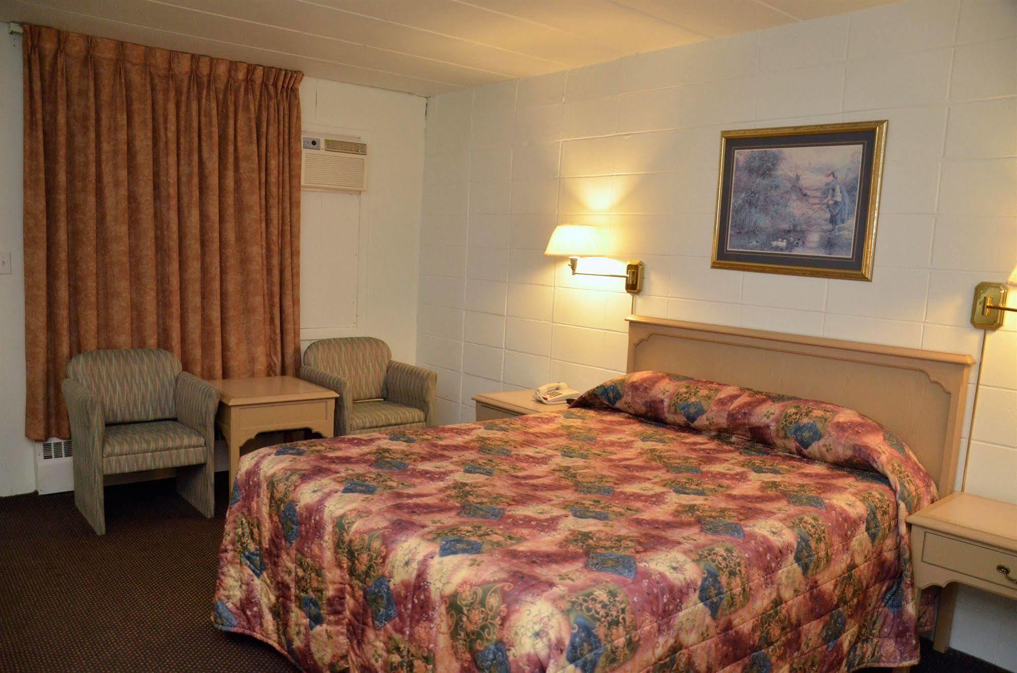 Arnprior Motor Inn Екстериор снимка